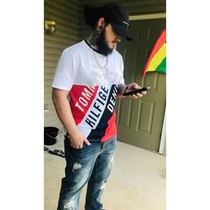 Meet your Posher, Zach